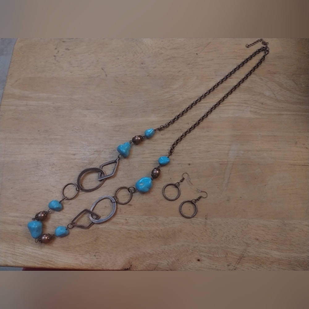 Nwot Elegant Blue Necklace And Earrings Set